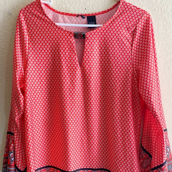 new directions Tops - New Directions Formal Women’s Shirt with Neckline Detail size L